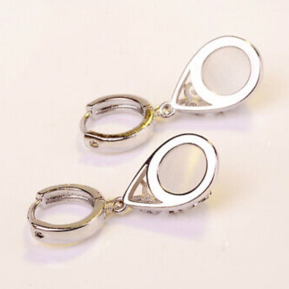 New Sterling silver moonstone earrings - Picture 2 of 4